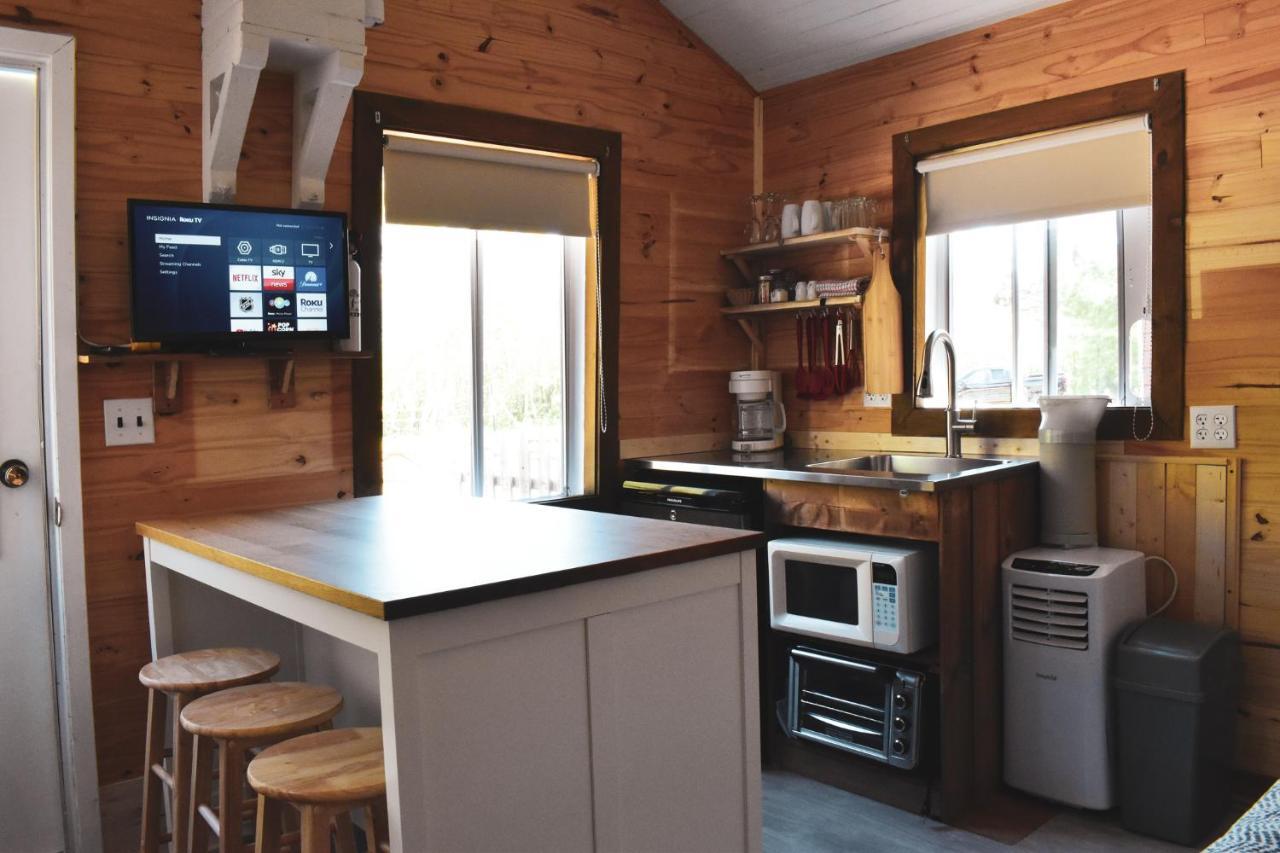 Complexe d'hébergement la Maison touristique Dugas Caraquet Esterno foto