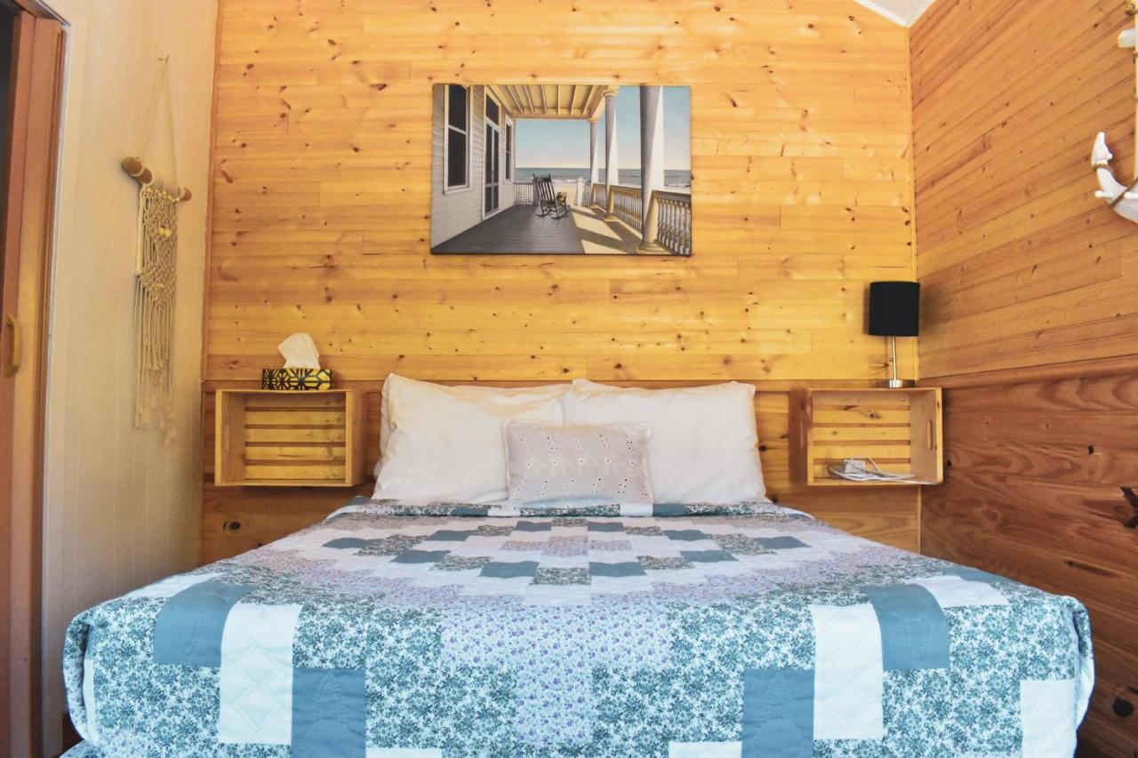 Complexe d'hébergement la Maison touristique Dugas Caraquet Esterno foto