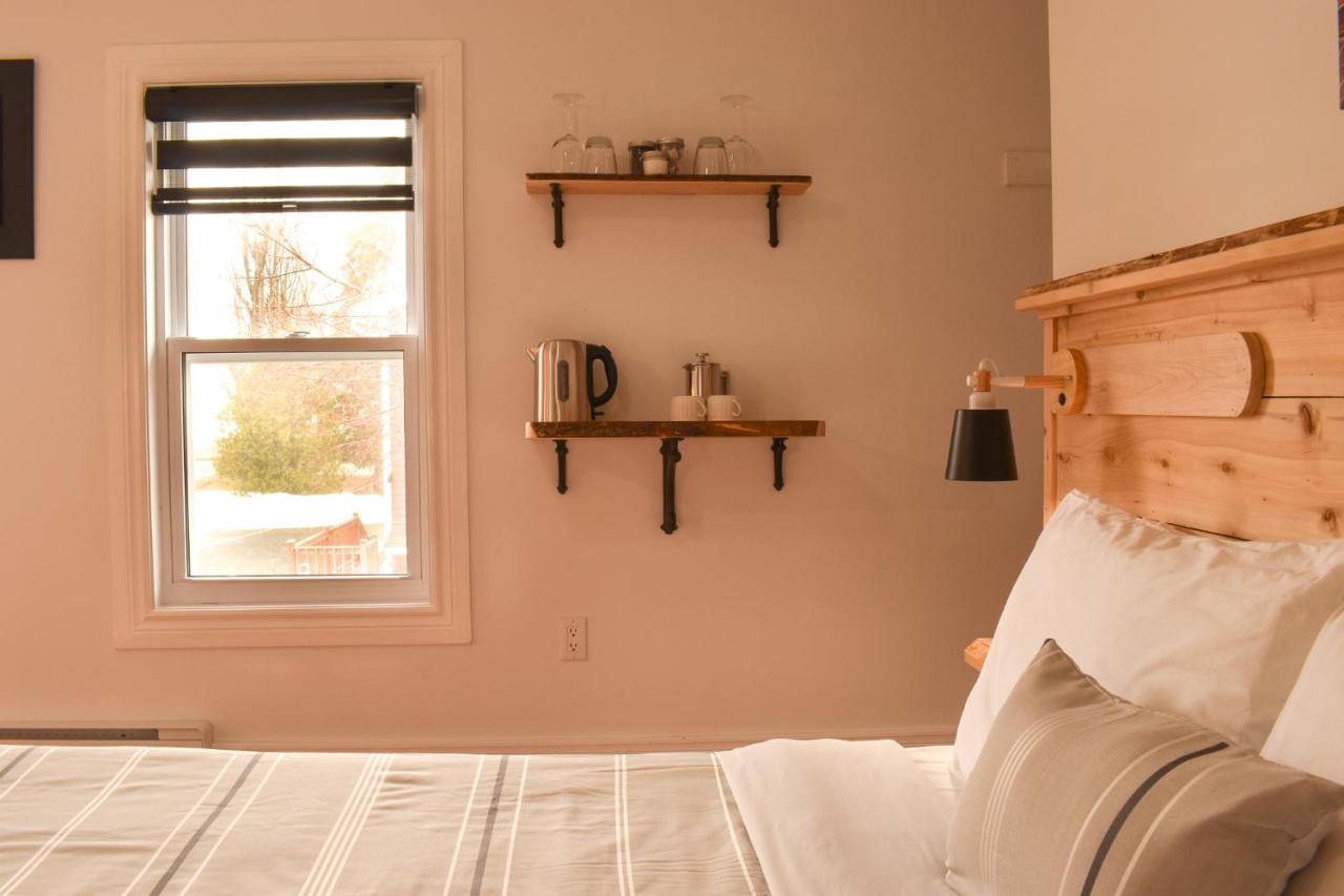 Complexe d'hébergement la Maison touristique Dugas Caraquet Esterno foto
