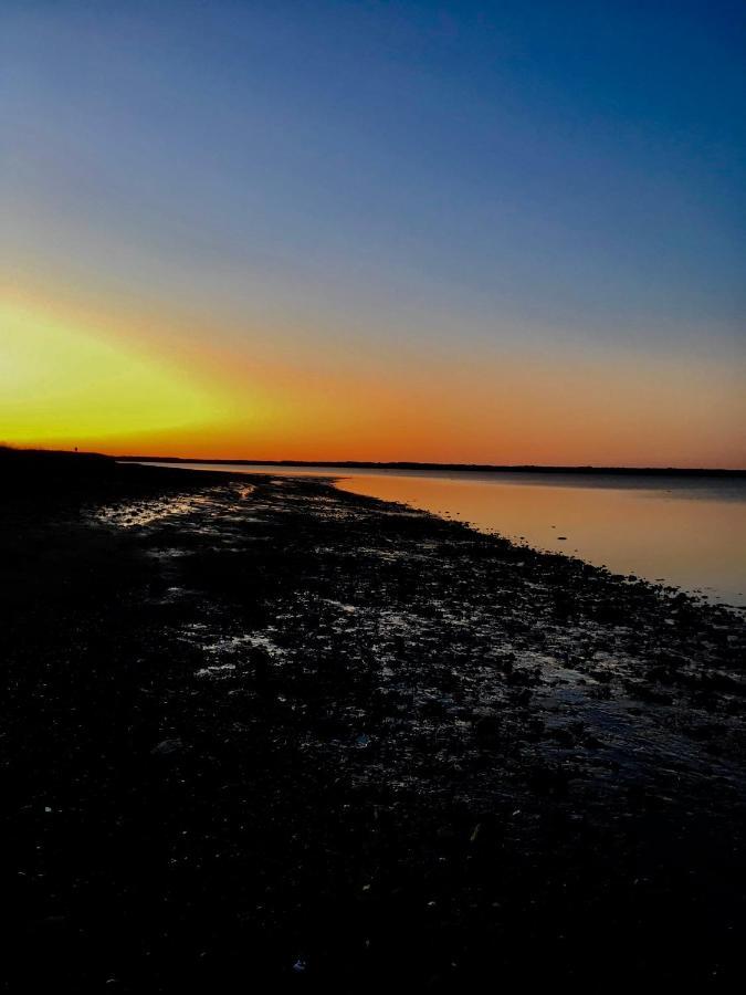 Complexe d'hébergement la Maison touristique Dugas Caraquet Esterno foto